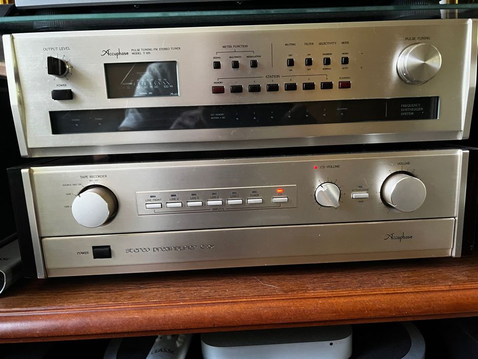Accuphase C202 preamp