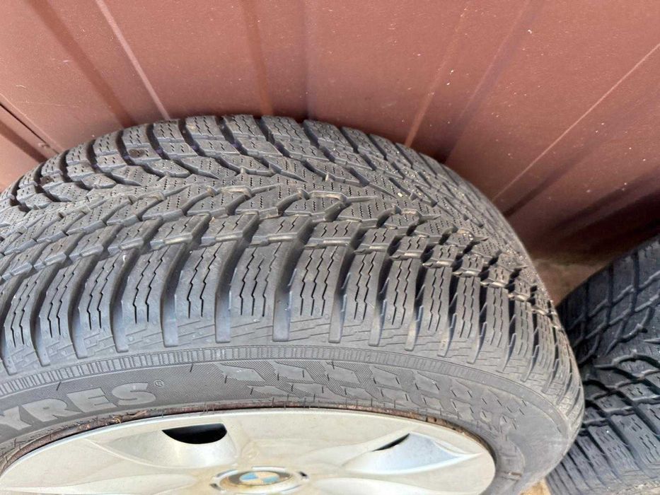 Felgi koła stalowe z oponami zimowymi BMW E90 E91 E92 E81 E87 E82