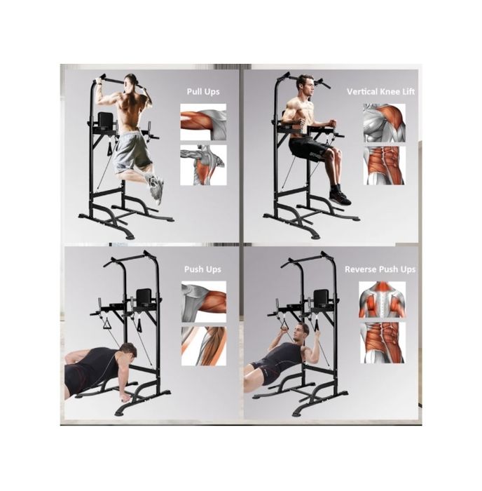 Torre De Força Com Estação De Mergulho