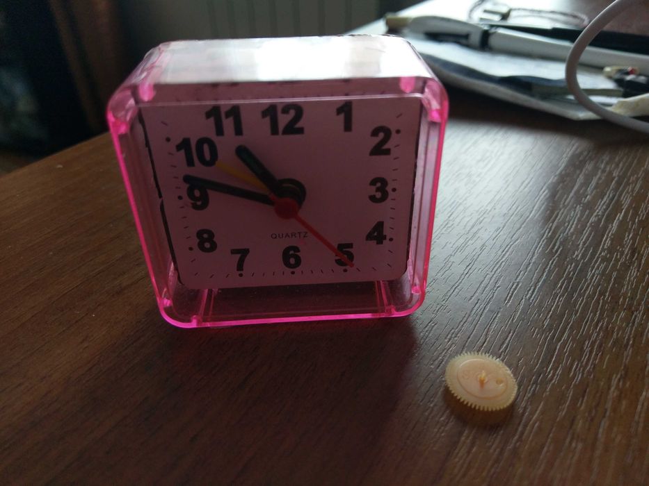 робочий настільний будильник годинник 588-08