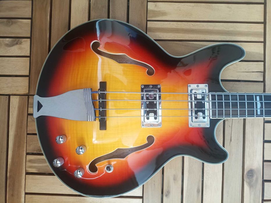 Chowny CHB-2, giatara basowa, semi hollow
