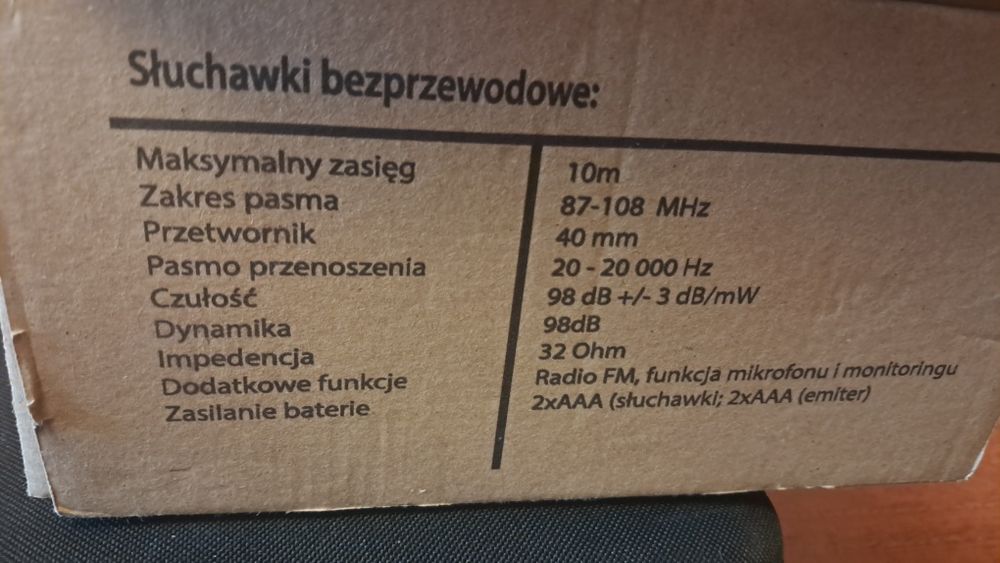 Sluchawki bezprzewodowe z mikrofonem i stojakiem nowe komputer  tv