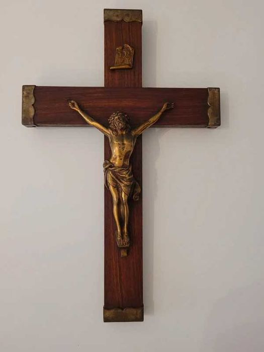 Crucifixo Parede - Madeira e Metal – 35×22 cm