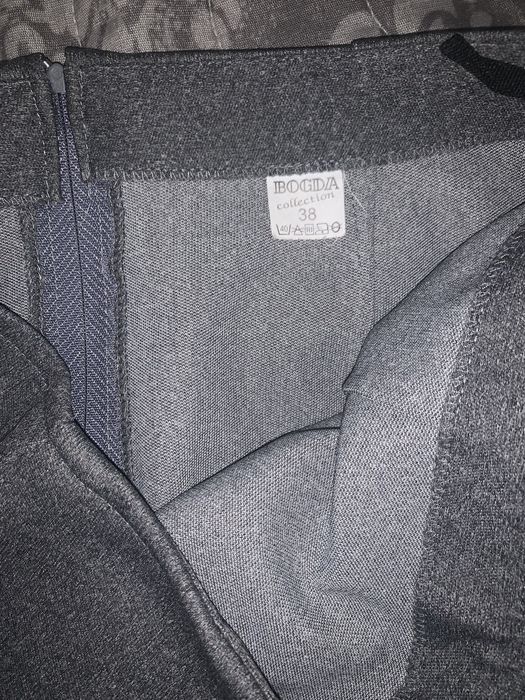 Довга юбка з розрізом р.М