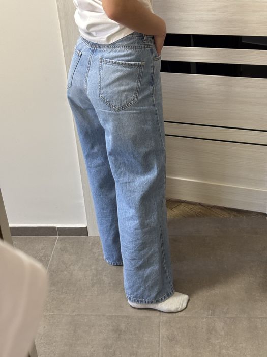 Продаю джинси бренду reserved