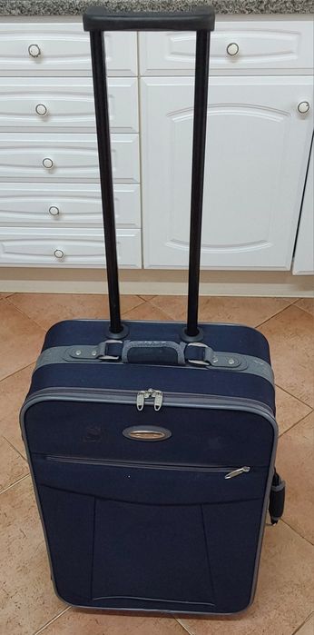 MALA DE VIAGEM DE PORÃO. Passeio Casa Arrumação Quarto Mudanças.