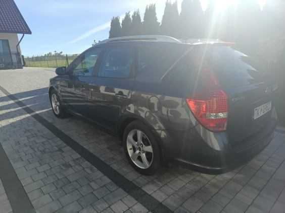 sprzedam samochód kia ceed