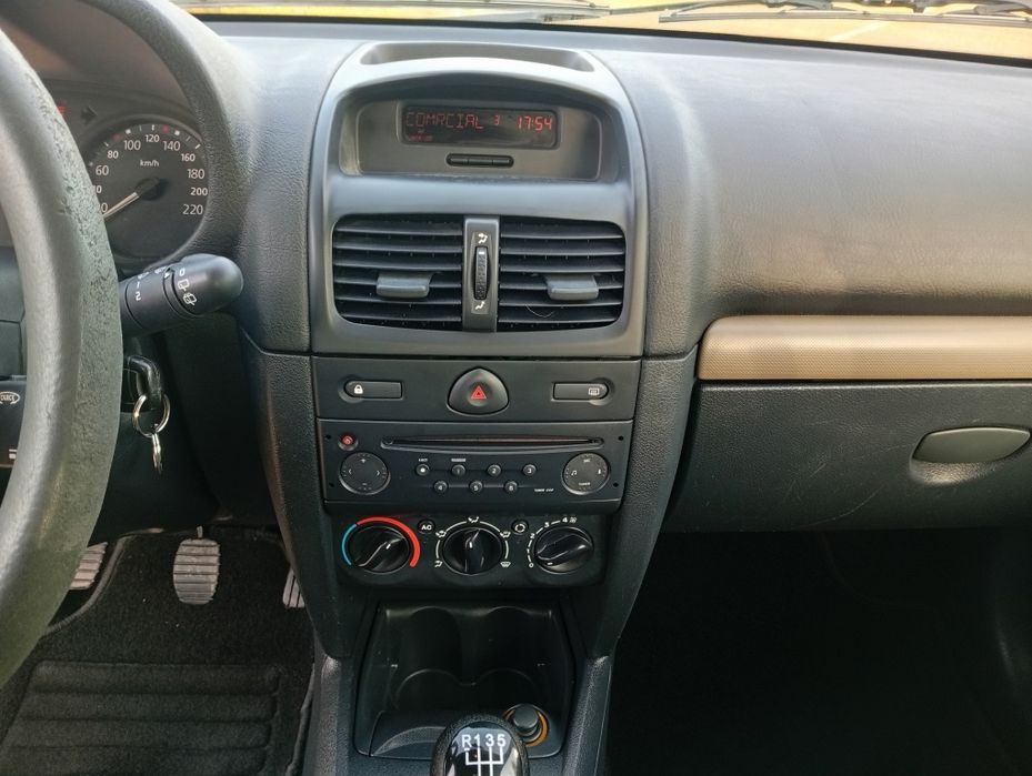 Renault Clio comercial
