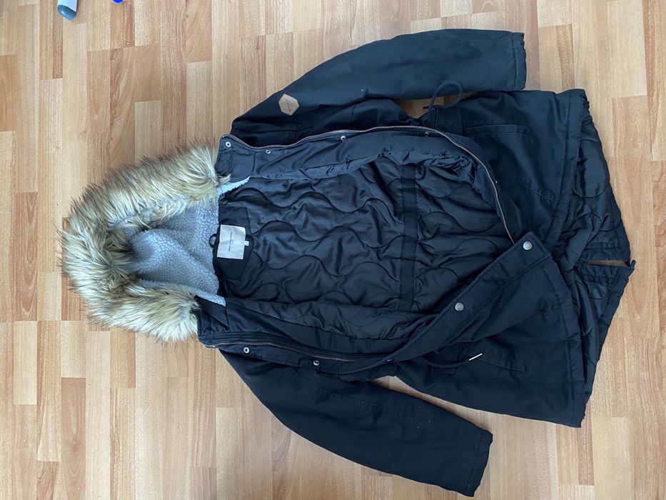 Куртка зимова 52-54 жіноча тепла з опушкою чорна довга на груди до 120