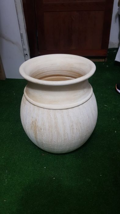 Vaso floreira cerâmica