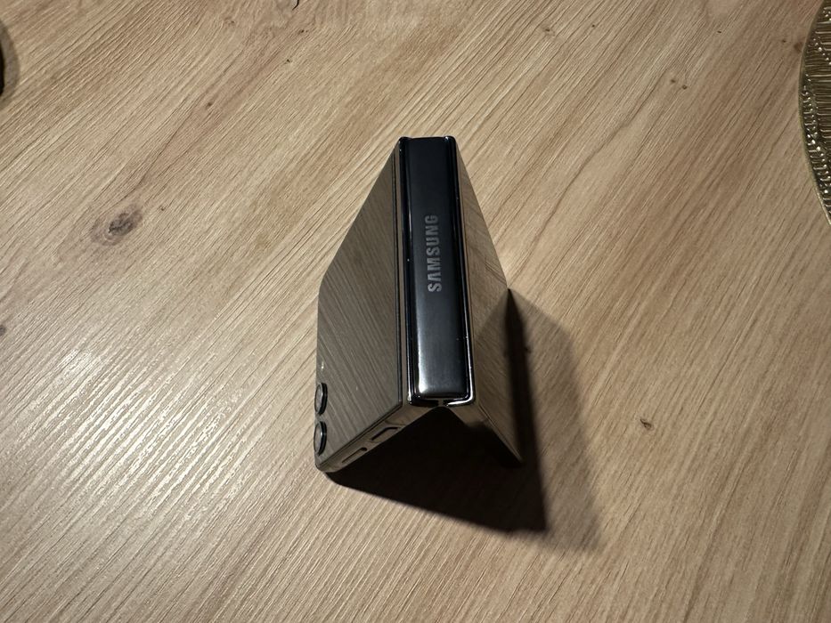 Samsung z flip 5