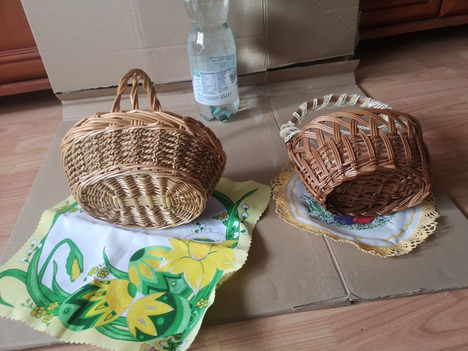 Za trzy  koszyczki  wiklinowe