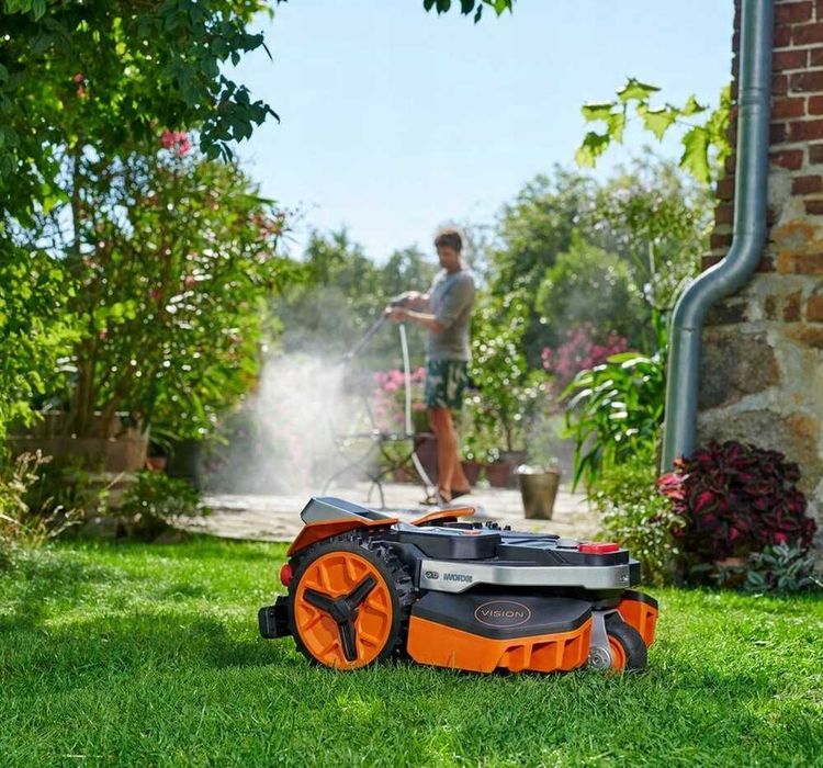 Robot koszący WORX 1300m2 WR213E Gwarancja 2 lata + GARAŻ
