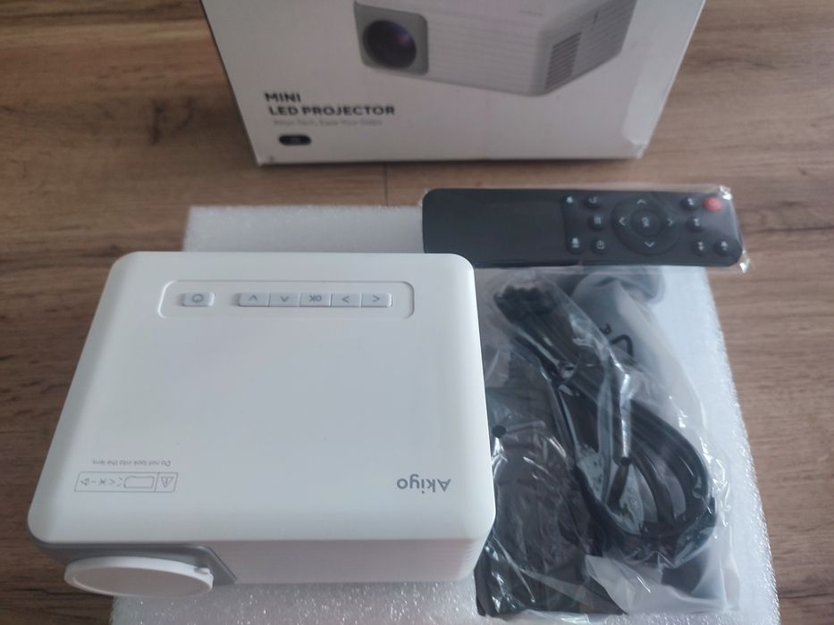 Mini projektor multimedialny