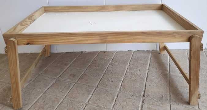 Tabuleiro de Apoio refeição.