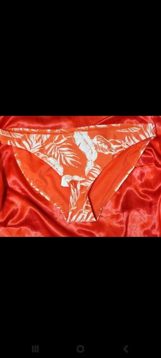 Majtki od stroju kąpielowego pomarańczowe