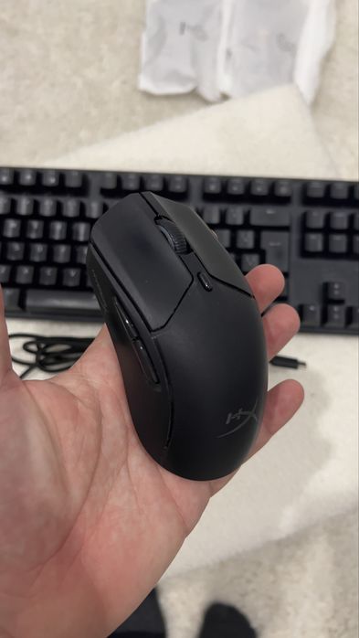 Conjunto teclado e rato HyperX