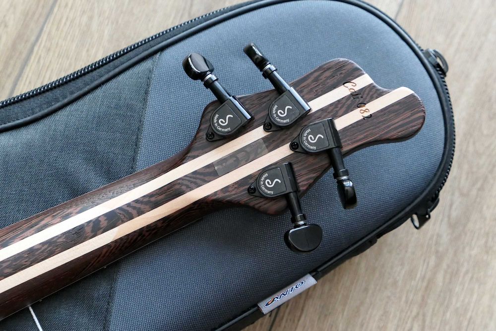 Mayones Cali 4 Aguilar + Gigbag