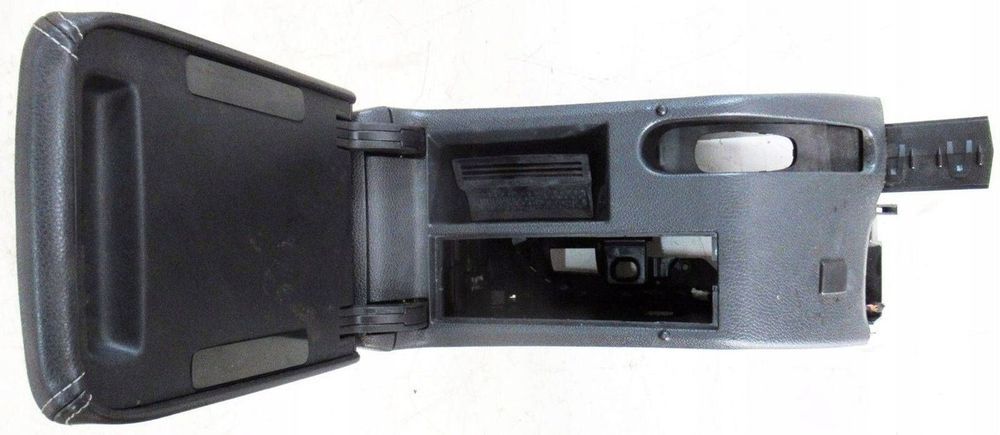 vw scirocco iii 1k8 lift r-line podłokietnik tunelu skóra 1k5864251c