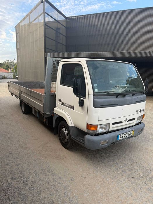 Nissan cabstar caixa aberta