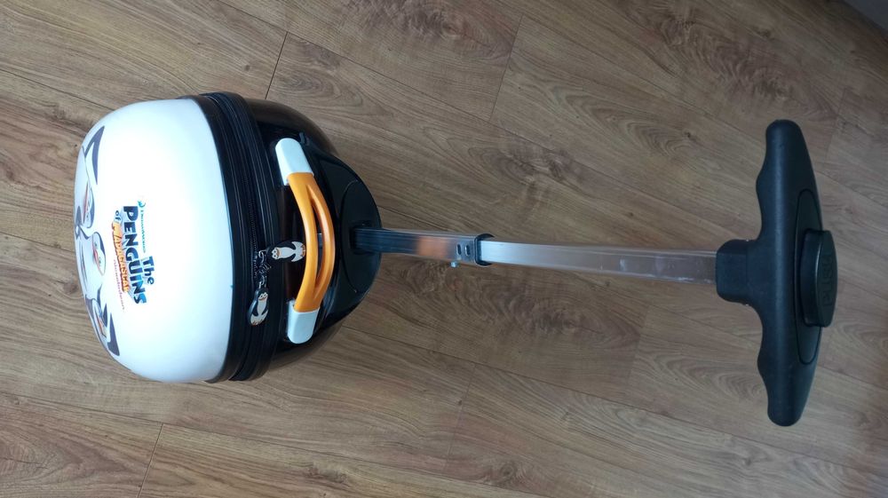 Walizka pingwiny z Madagaskaru