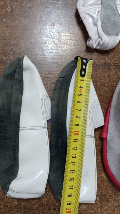 Чешки дитячі для танців, гімнастики шкіряні червоні білі