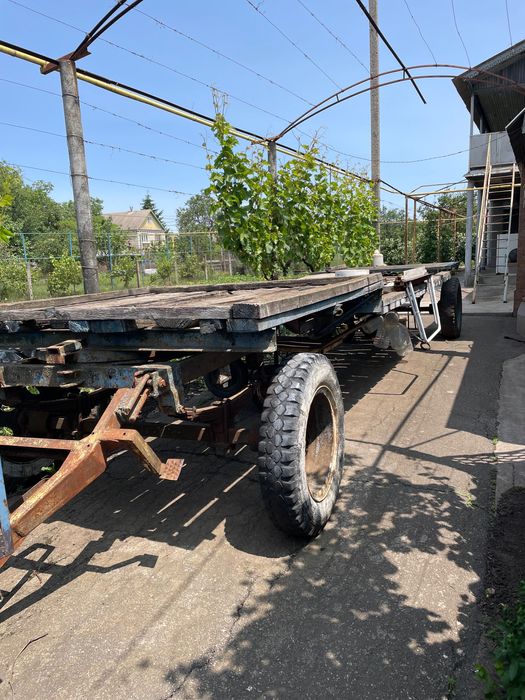 Прицеп тракторній