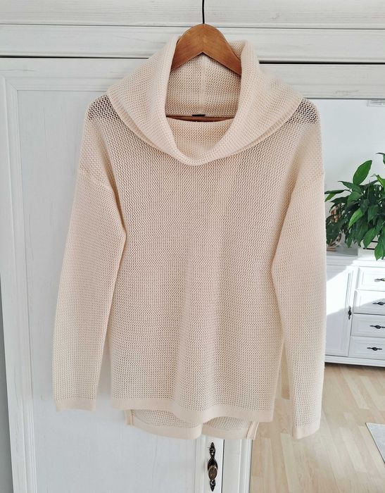 Kaszmirowy sweter Tahari