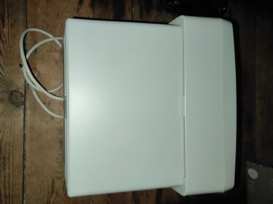 Monitor Atari ST w Kartonie. Folia na Logo ,Te same numery, Ładny stan !