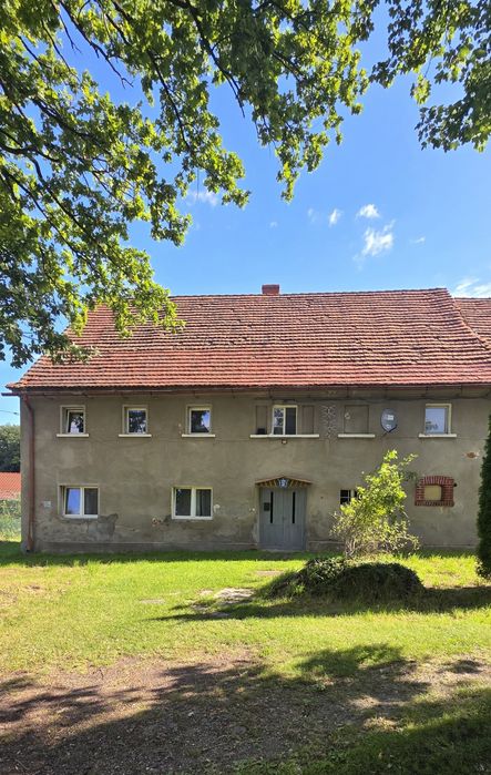 Bez pośredników!! Wydzielona 1/2 domu z budynkiem gospodarczym 199m² i działkami – Chwaliszów