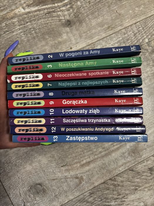 Marlyn Kaye replika seria książek o klonach młodzieżówka 10 szt