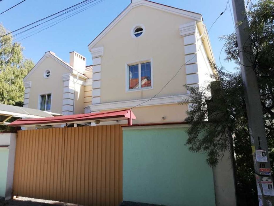 Житловий будинок 686,8 кв.м. з ремонтом, 7 кімн, Рибінська 27. Власник