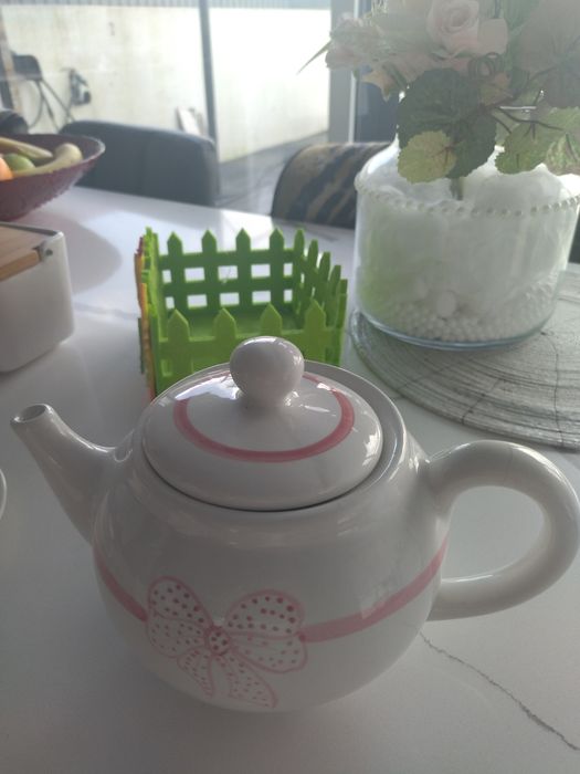 Beautiful Tea Set439552211598725122