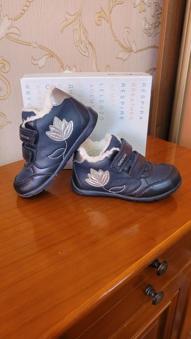 Ботинки geox. Черевики Geox. Демісезонні черевики Geox. Кросівки Geox.