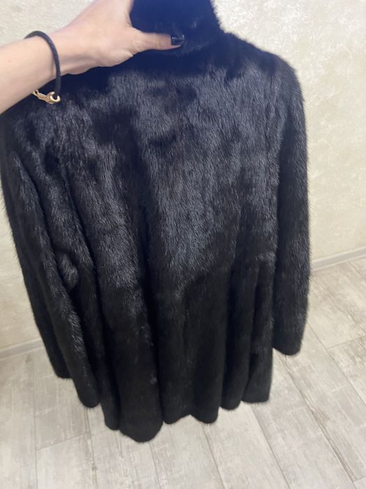 Продам норковую шубу