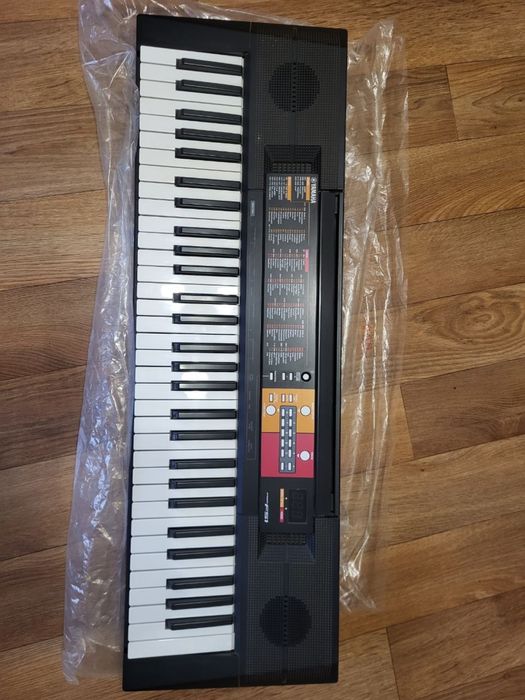 Синтезатор Yamaha PSR-F51