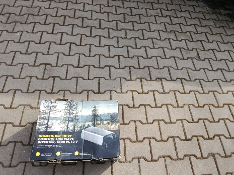 Przetwornica sinusoidalna Dometic SinePower DSP 1812T Comfort