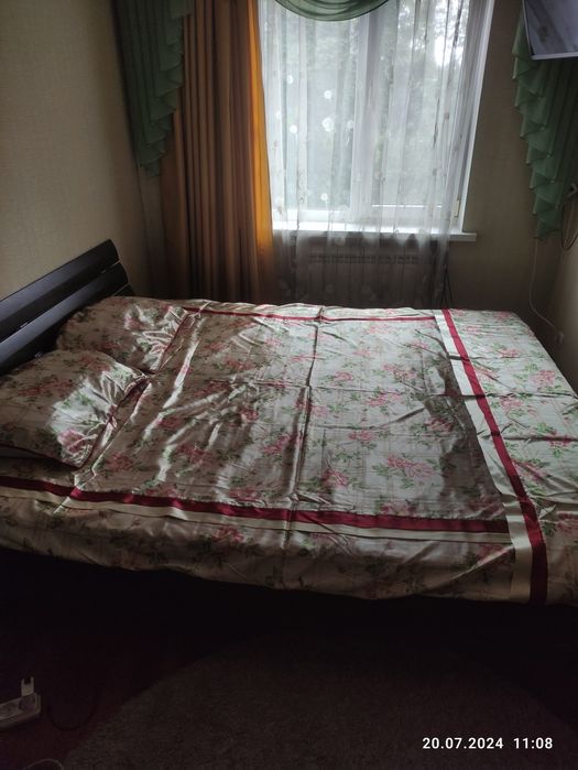 Покрывало на кровать 2 наволочки