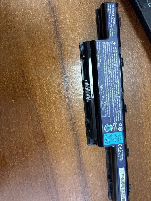 Ноутбук Acer Aspire E1-521