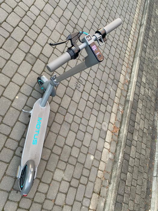Hulajnoga Motus scooty 10