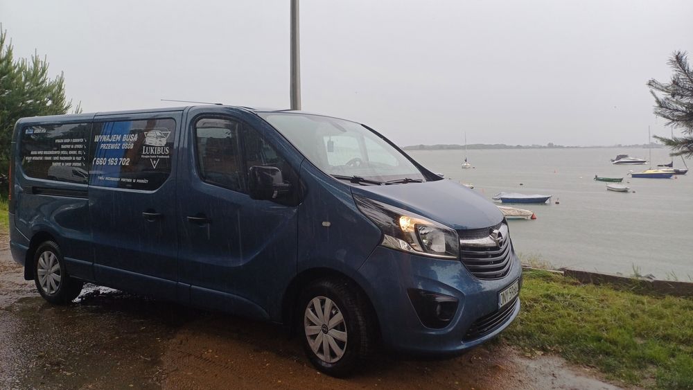 Wynajem busa 9-osobowego/ Przewóz osób/Transport/ Lotniska wesela