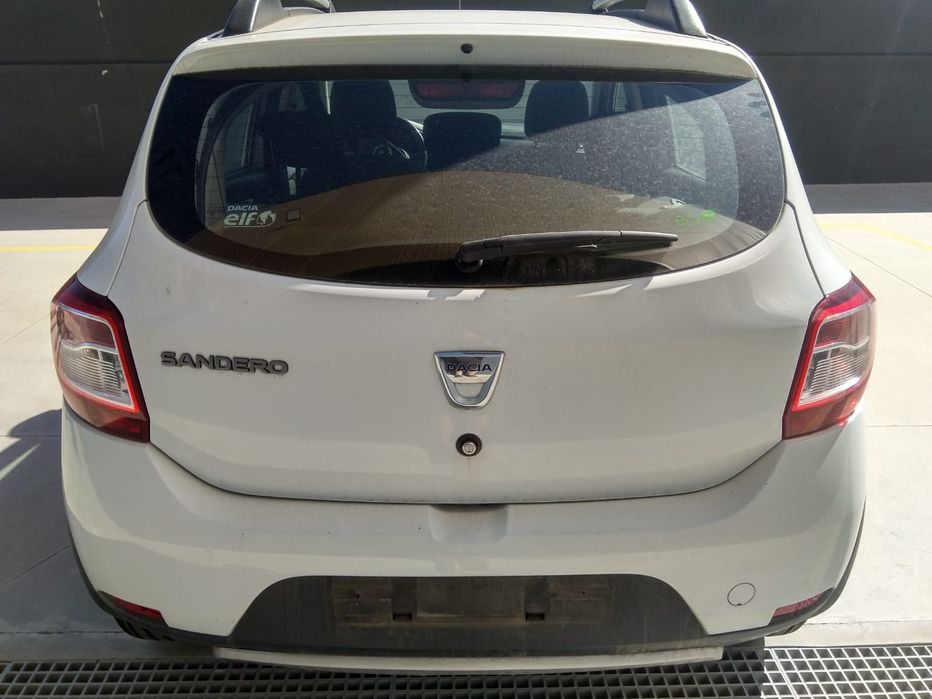 DACIA SANDERO II - 2014 - Para Peças