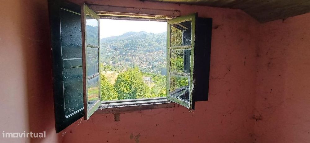 Moradia T2 para venda — Cinfães, Viseu