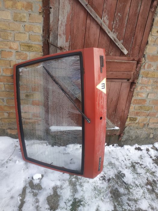 Крышка багажника 2109 стекло дворник