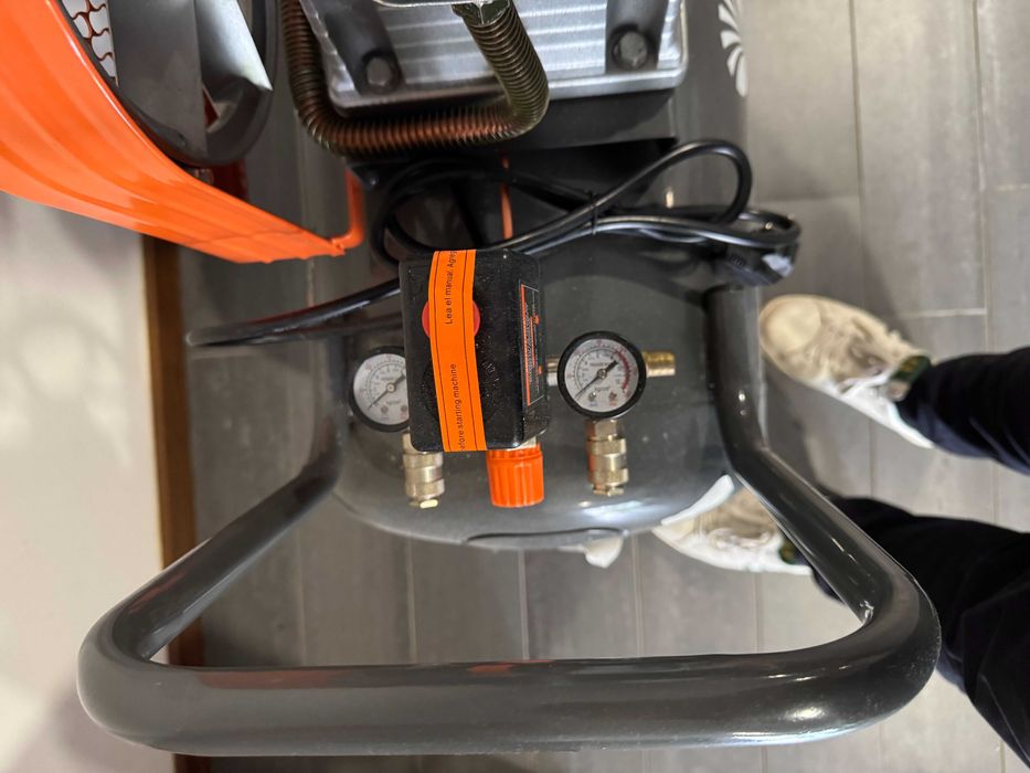 Compressor Daewoo 100L COMO NOVO