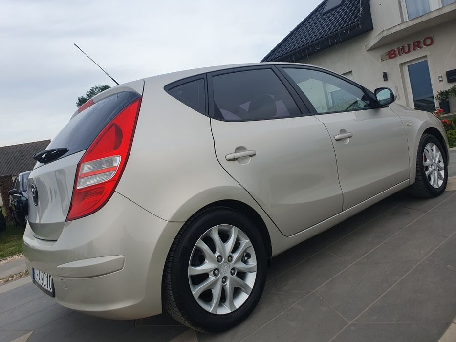 * * HYUNDAI I30 * * 2007r * *  1.4 Benzyna + LPG * *  Sprowadzony Zarejestrowany * *