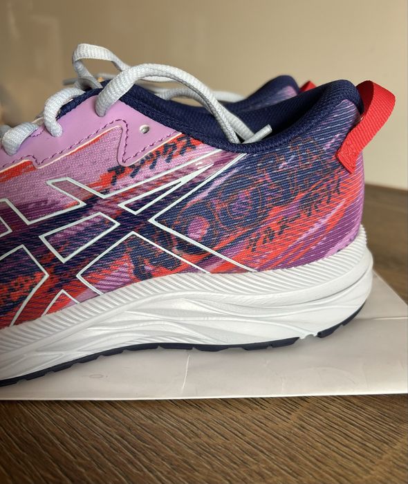 Obuwie sportowe damskie Asics Noosa  Tri 13