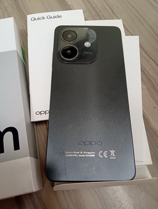 Oppo a40m 8/256 gb.