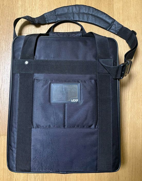 Сумка UDG Ultimate CD Player/ Mixer Bag Large MK2