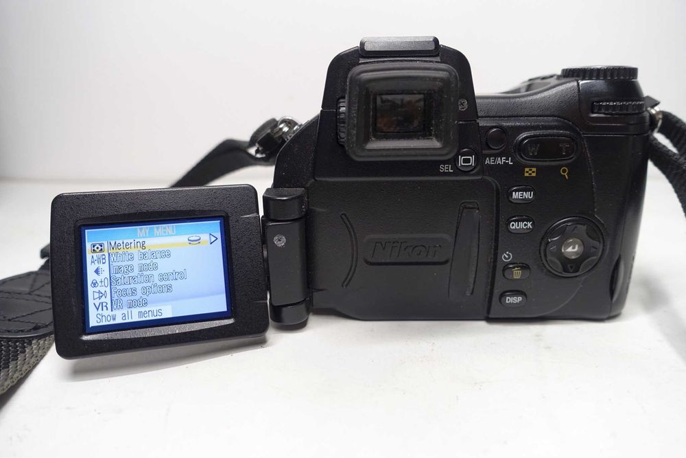 Nikon E8800 8800 zabytek